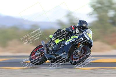 media/Sep-24-2022-CVMA (Sat) [[a45f954247]]/Race 14 Amateur Supersport Open/